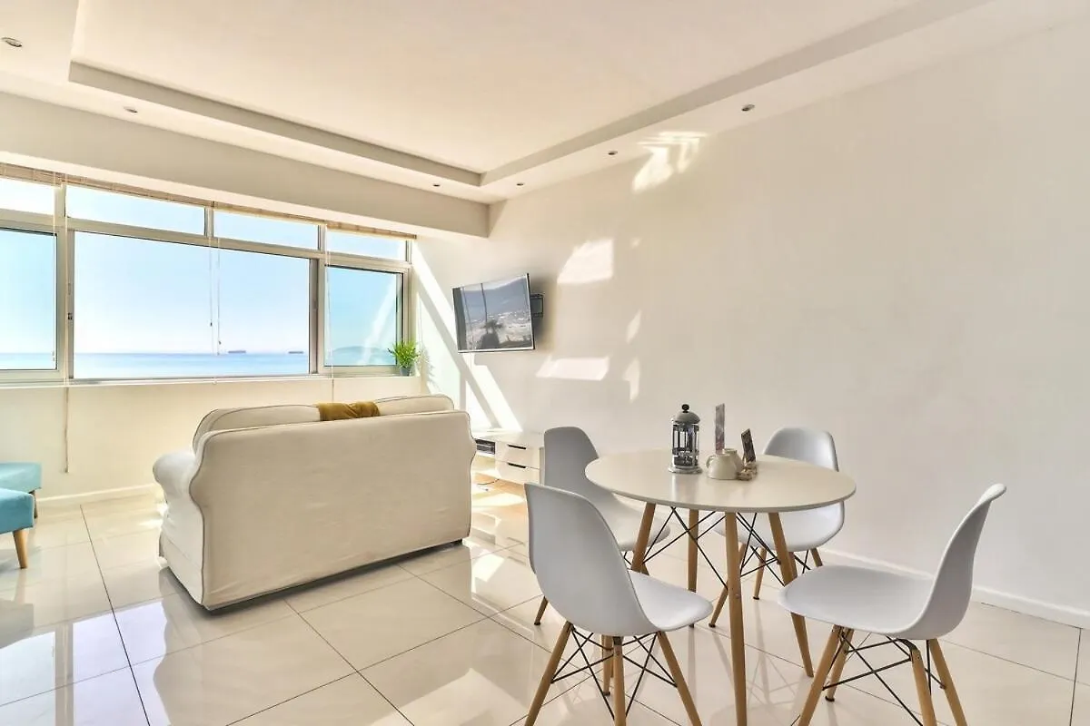 Beachfront Apartment With Wi-Fi! Cape Town Güney Afrika