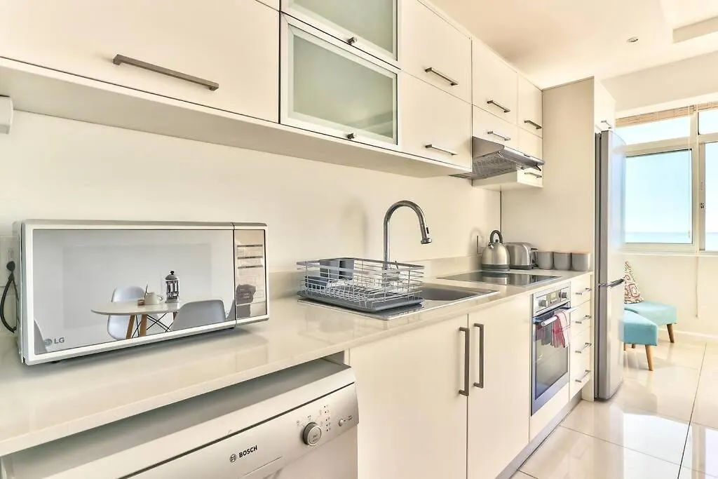 Beachfront Apartment With Wi-Fi! Ciudad del Cabo